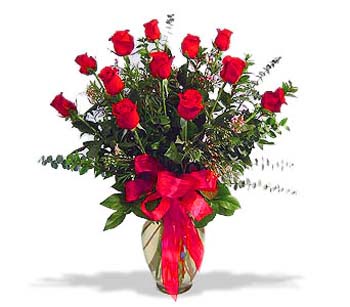 çiçek siparisi 11 adet kirmizi gül cam vazo  Balıkesir online çiçek gönderme sipariş 