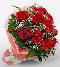 12 adet kırmızı güllerden kaliteli gül  Balıkesir çiçek siparişi vermek 