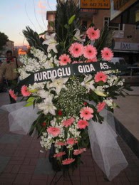 kazablanka,gerbera,sebboy ferforje  Balıkesir çiçekçi mağazası 