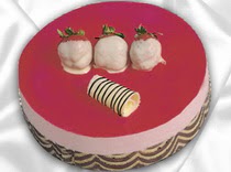 pasta siparisi 4 ile 6 kisilik yas pasta çilekli yaspasta  Balıkesir çiçek servisi , çiçekçi adresleri 