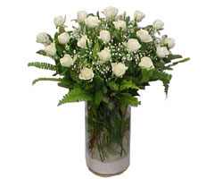  Balıkesir yurtiçi ve yurtdışı çiçek siparişi  cam yada mika Vazoda 12 adet beyaz gül - sevenler için ideal seçim